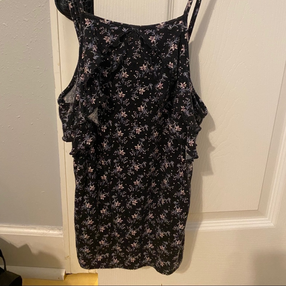 American Eagle floral top
